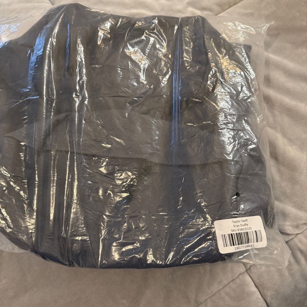 NWT - Official Taylor Swift Eras Tour Canvas Duffle Bag - Smoky Blue Grey - Picture 9 of 10